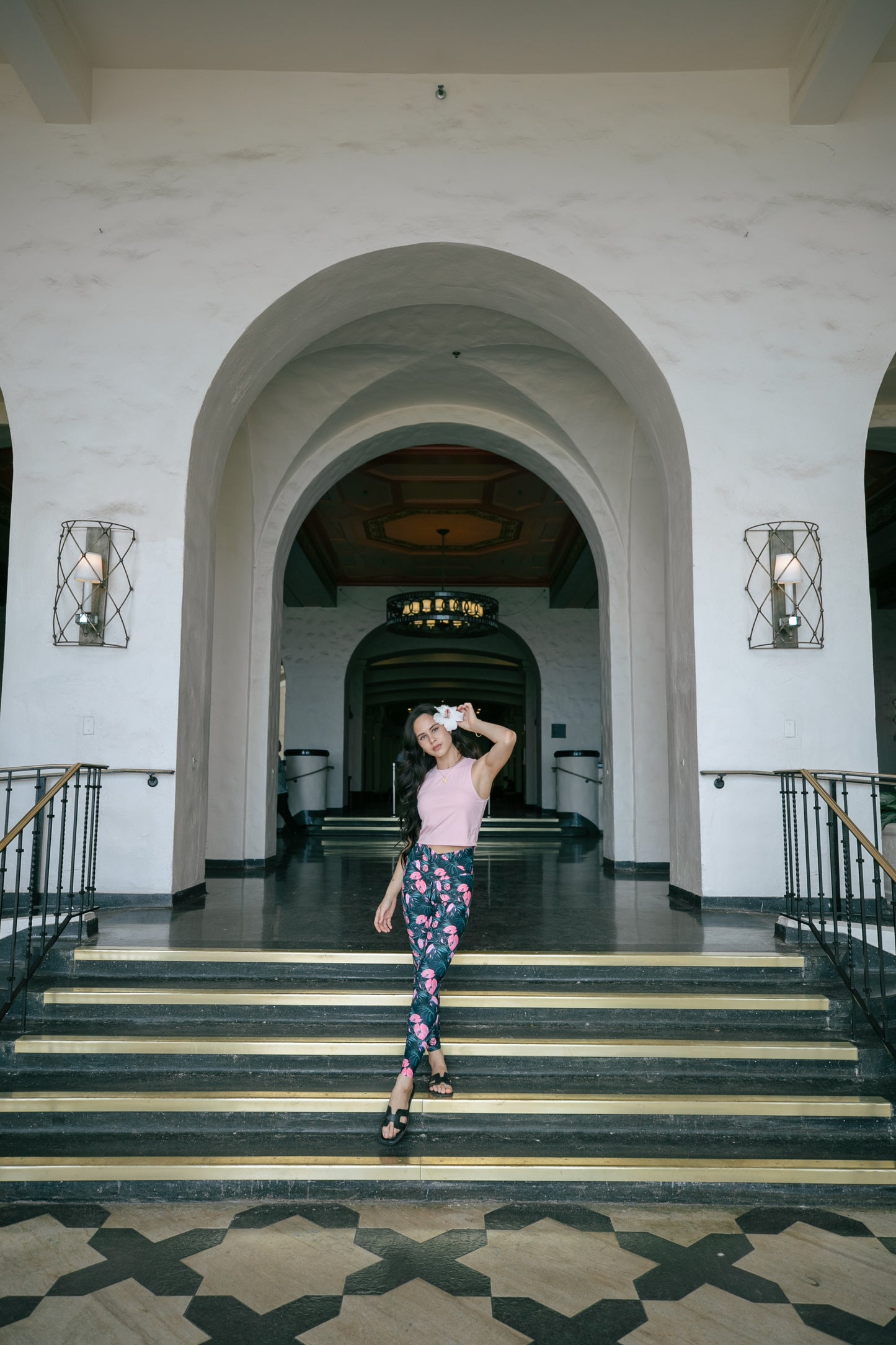 Black x Pink Flowers Leggings