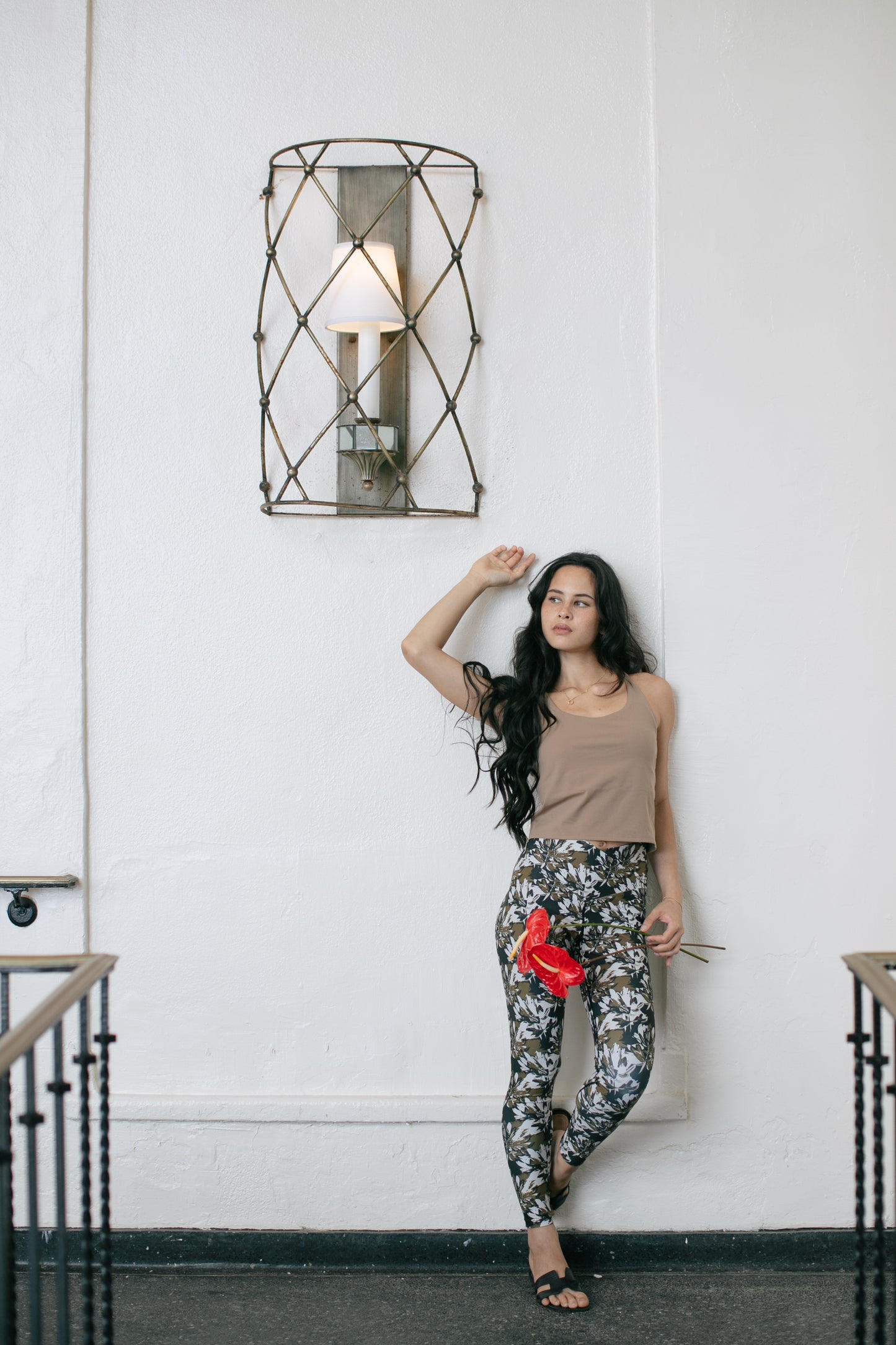 Black x Brown Flowers Leggings