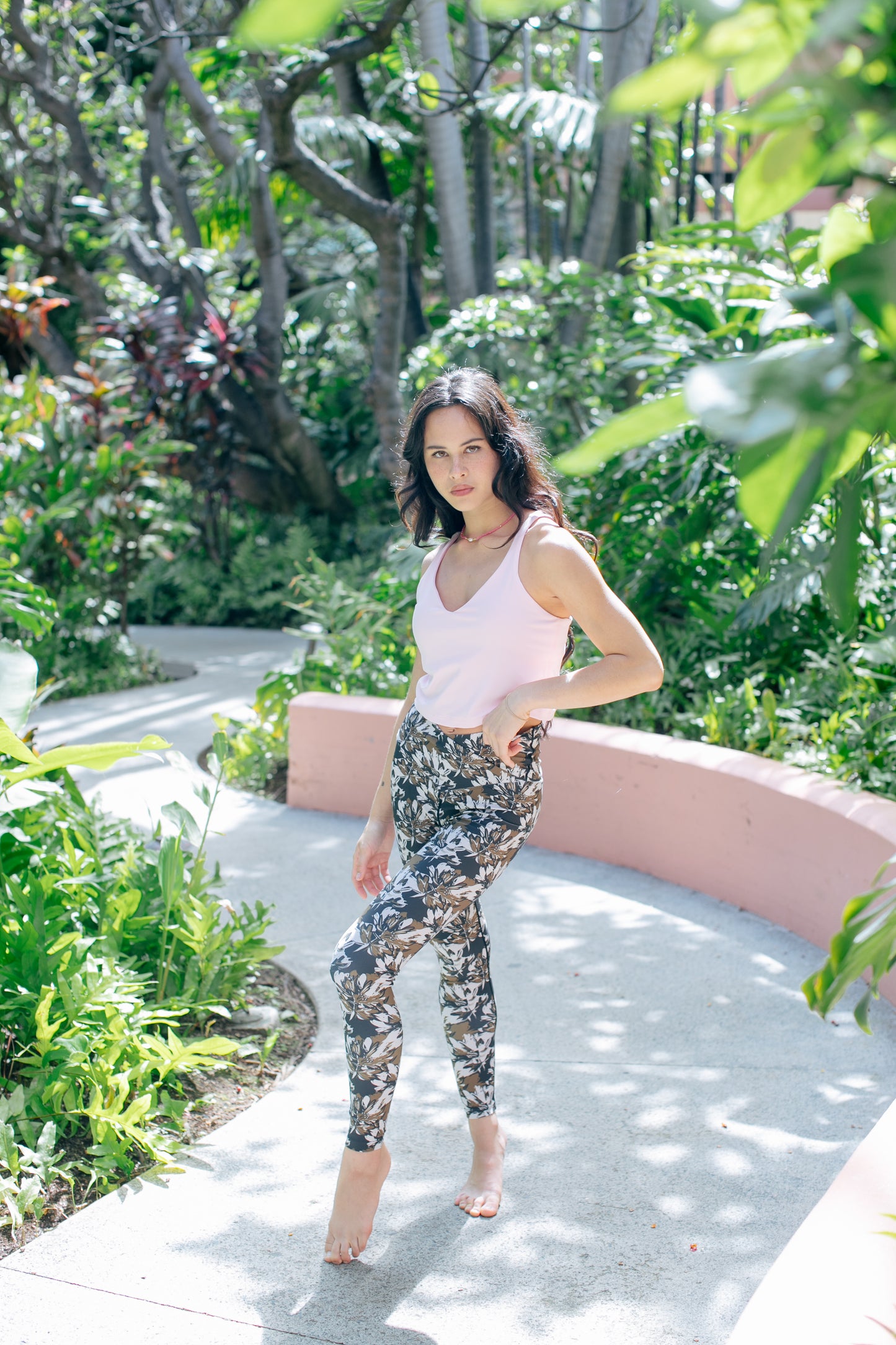 Black x Brown Flowers Leggings