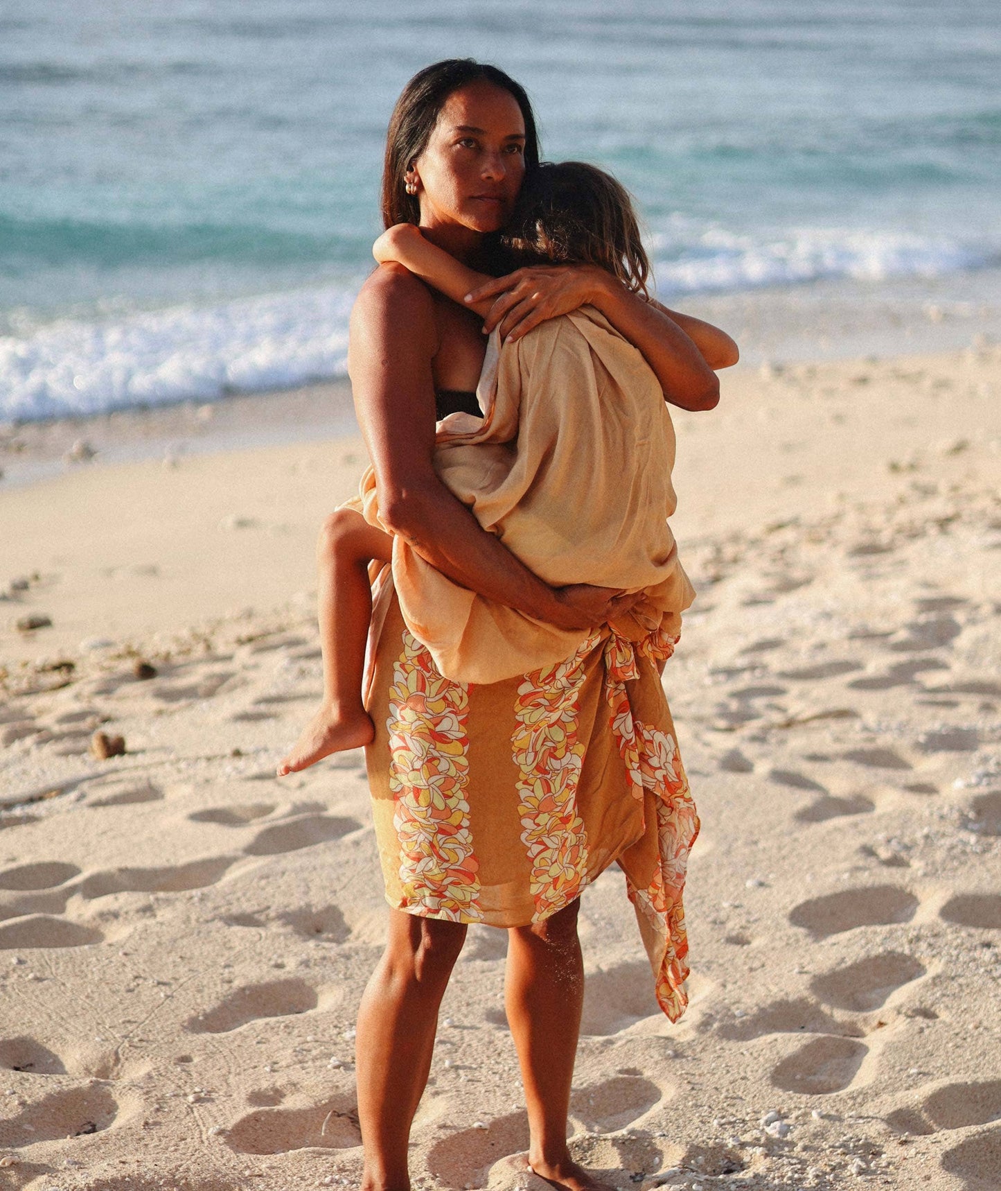 Tag Aloha Co. - Summer Lei Pareo: 74 x 46 in
