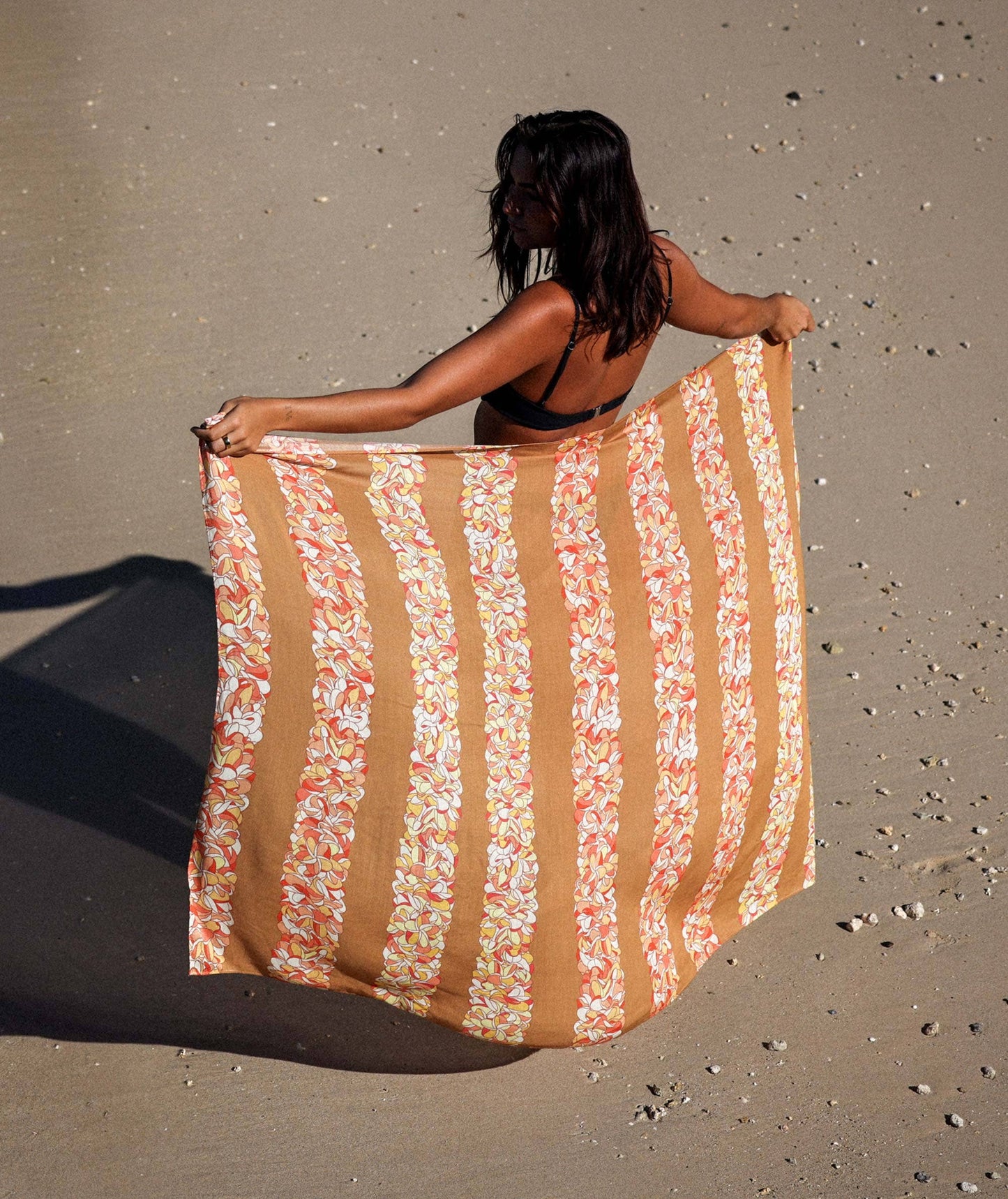 Tag Aloha Co. - Summer Lei Pareo: 74 x 46 in