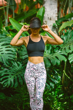 Load image into Gallery viewer, Pink Leopard Leggings
