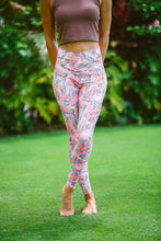 Load image into Gallery viewer, Pink Paisley Leggings
